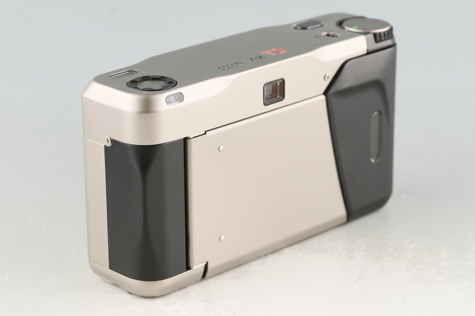 Contax T2 35mm Point & Shoot Film Camera #58397D5