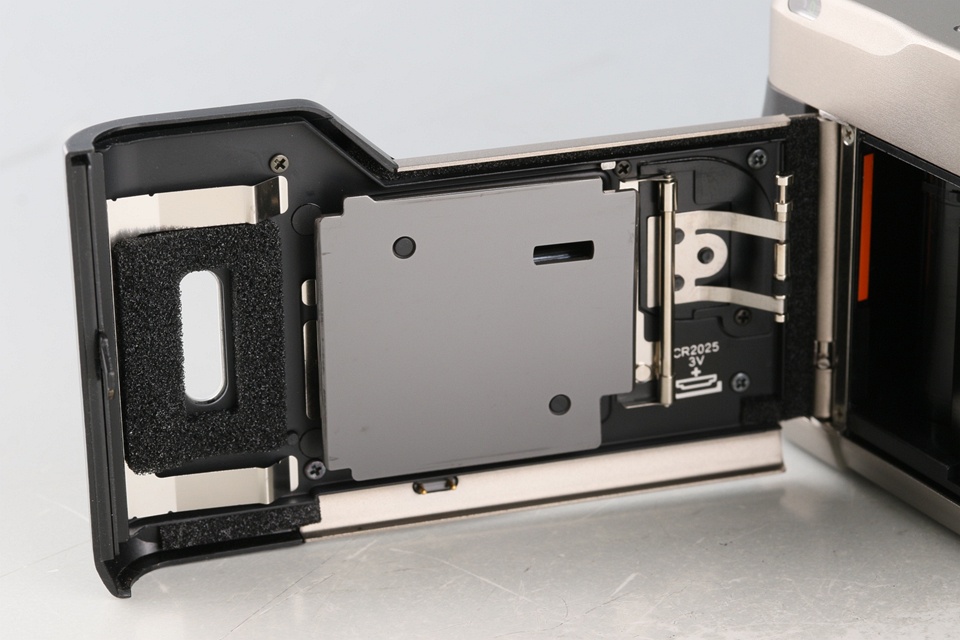 Contax T2D 35mm Point & Shoot Film Camera #59299D5