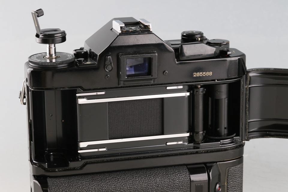 Canon A-1 + FD 50mm F/1.8 Lens #60102D3