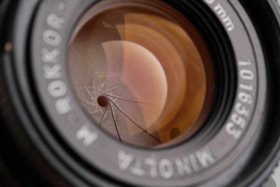 Minolta M-Rokkor-QF 40mm F/2 Lens for Leica M #60284E5