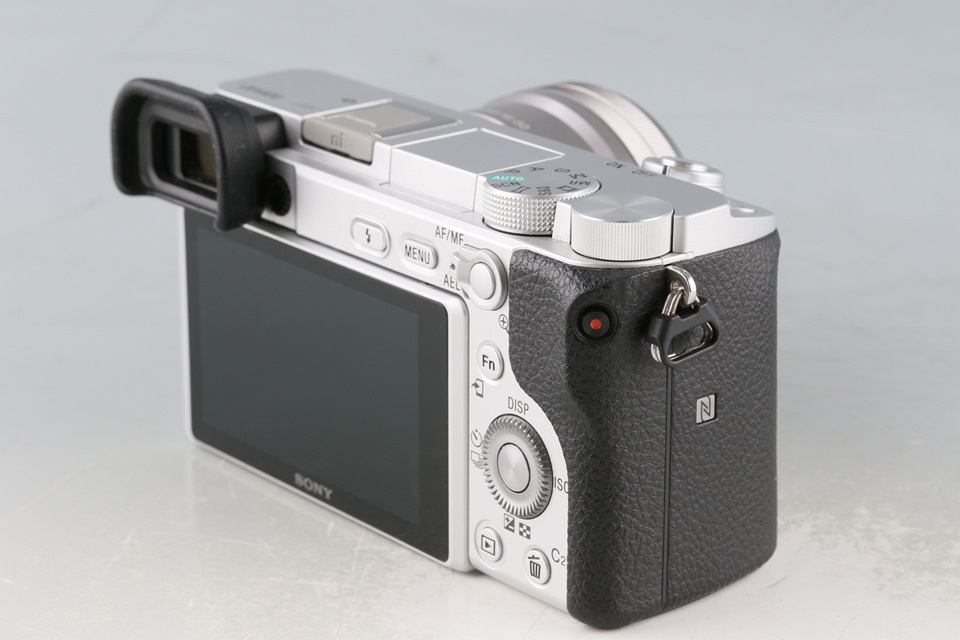 Sony α6400 + E PZ 16-50mm F/3.5-5.6 OSS Lens With Box *Japanese Version Only * #60454L2