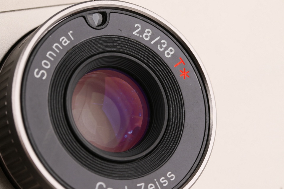 Contax T2 35mm Point & Shoot Film Camera #60472D5