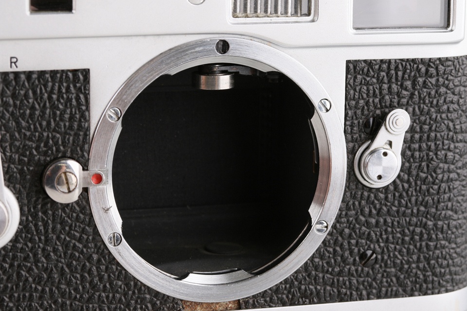 Leica Leitz M2 35mm Rangefinder Film Camera #60517T