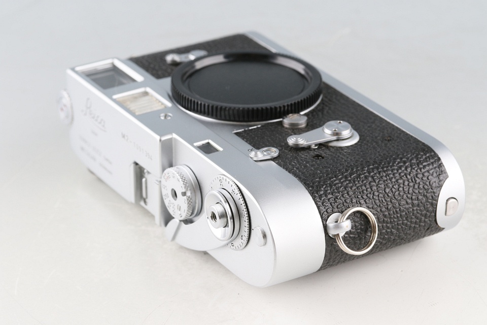 Leica Leitz M2 35mm Rangefinder Film Camera #60517T