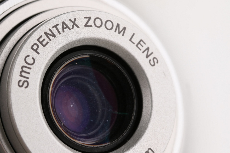 Pentax Espio 120SW 35mm Point & Shoot Film Camera #60552G11