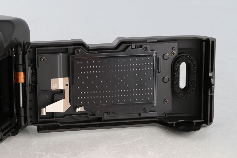 Canon Autoboy S 35mm Point & Shoot Film Camera #60564G11