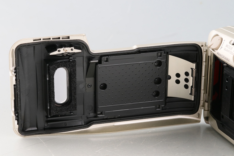 Olympus μ ZOOM 105 35mm Point & Shoot Film Camera #60649G11