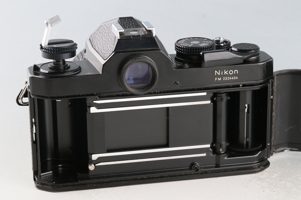 Nikon FM + Nikkor 28mm F/2.8 Ai Lens #60718D3