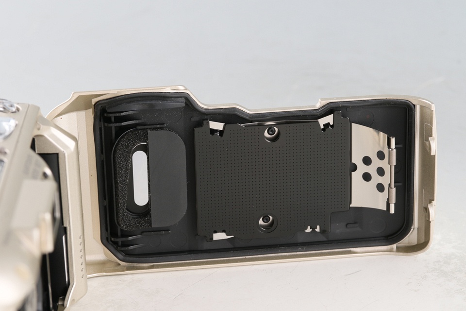 Olympus μ-II ZOOM 35mm Point & Shoot Film Camera #60733G22