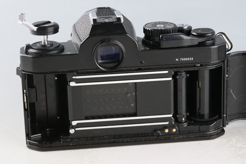 Nikon FM2N + Nikkor 50mm F/1.4 Ais Lens #60737D3