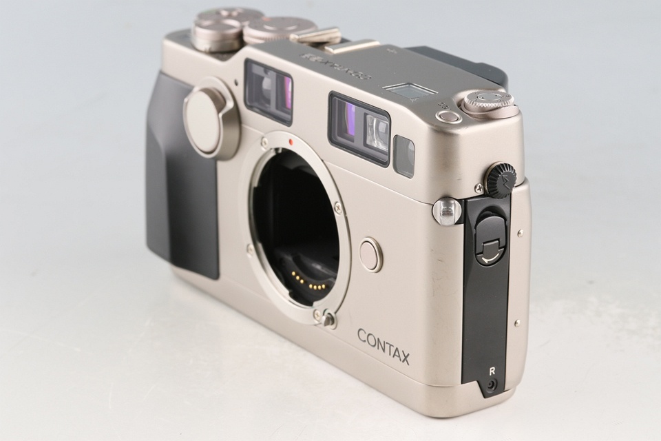 Contax G2 35mm Rangefinder Film Camera #60739D4