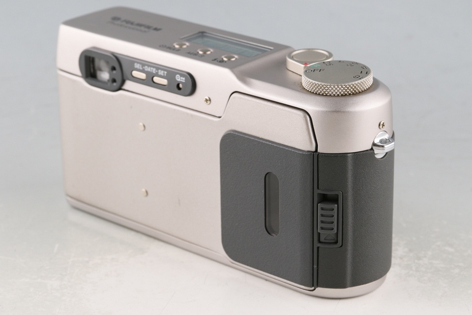 Fujifilm Klasse 35mm Point & Shoot Film Camera #60741D5
