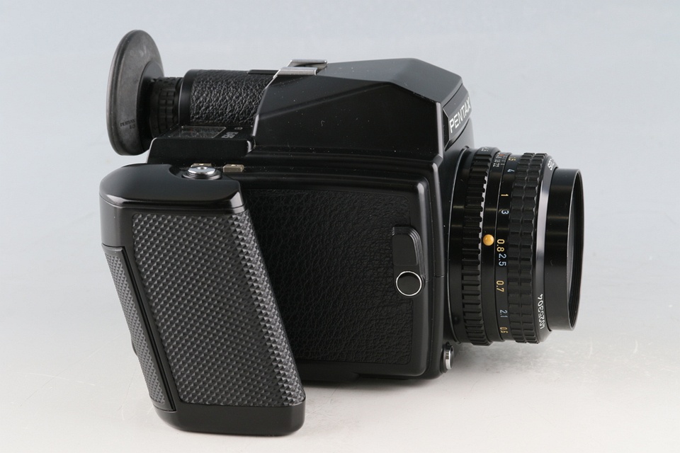 Pentax 645 + SMC Pentax-A 645 75mm F/2.8 Lens #60849F2