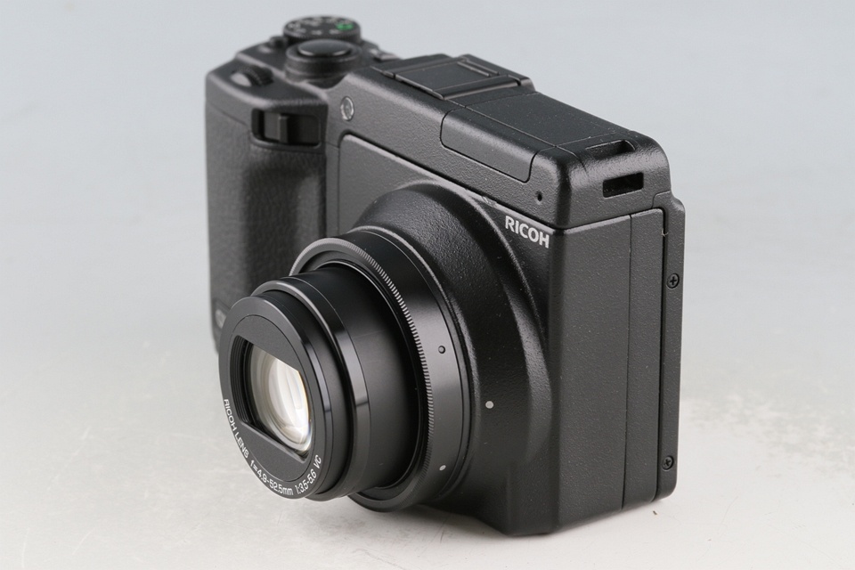Ricoh GXR Digital Camera + P10 Kit With Box #60878L6