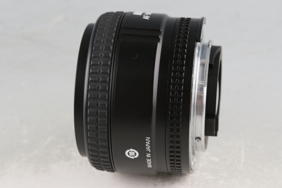 Nikon AF Nikkor 28mm F/2.8 D Lens With Box #60902L4