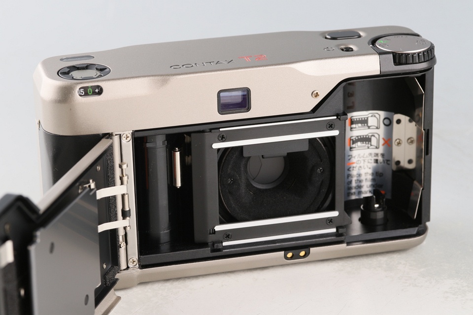 Contax T2 35mm Point & Shoot Film Camera #60925D5