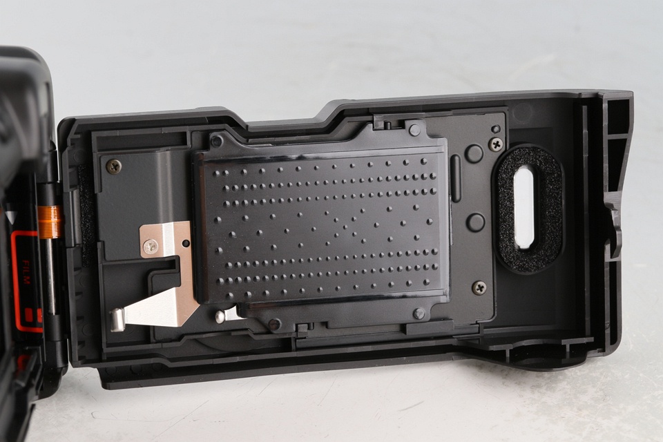 Canon Autoboy SII 35mm Point & Shoot Film Camera #60985G22