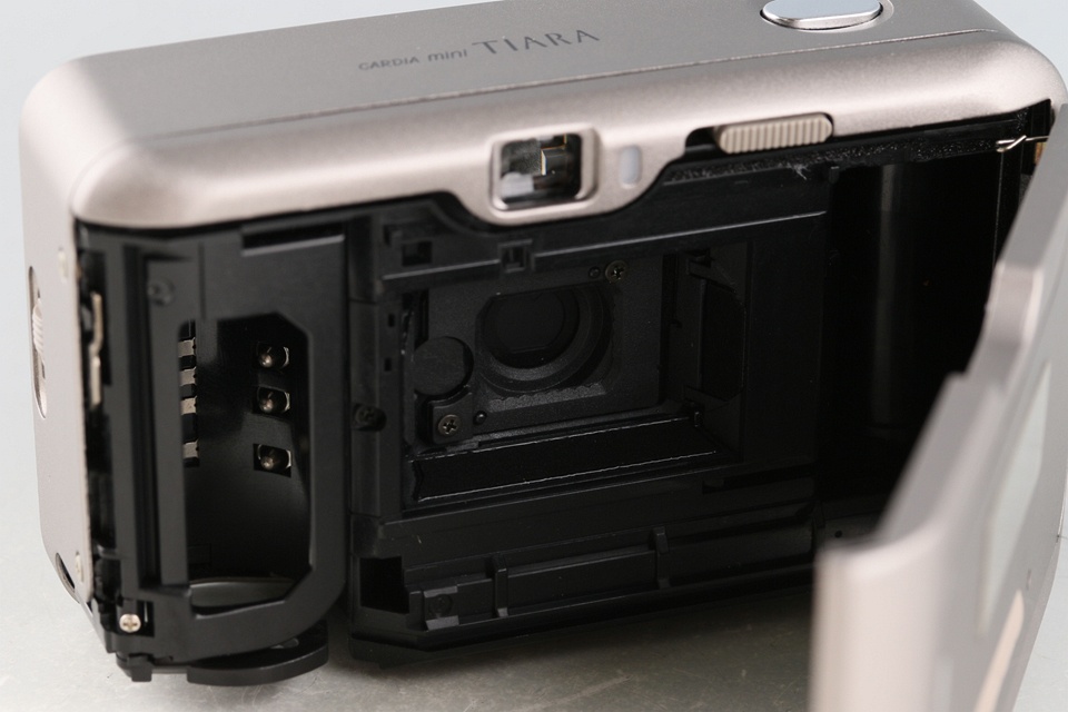 Fujifilm Cardia Mini Tiara 35mm Point & Shoot Film Camera #60987D5