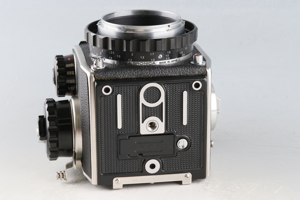 Zenza Bronica EC-TL + Nikkor-P.C 75mm F/2.8 Lens #61012E2