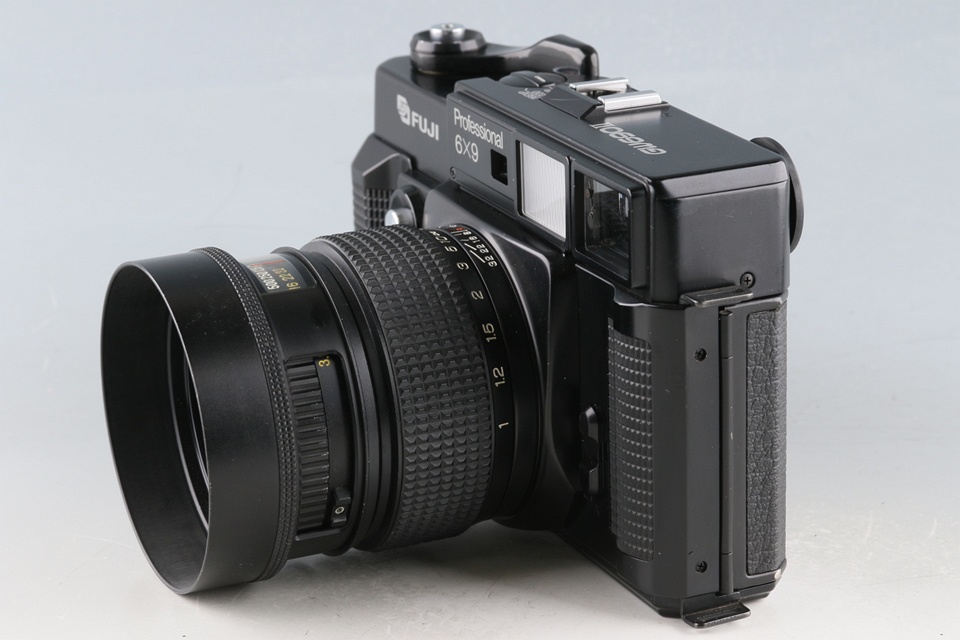 Fuji Fujifilm GW690II Medium Format Film Camera #61250E1