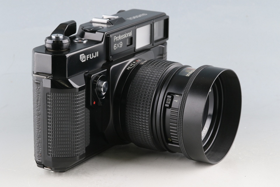 Fuji Fujifilm GW690II Medium Format Film Camera #61250E1