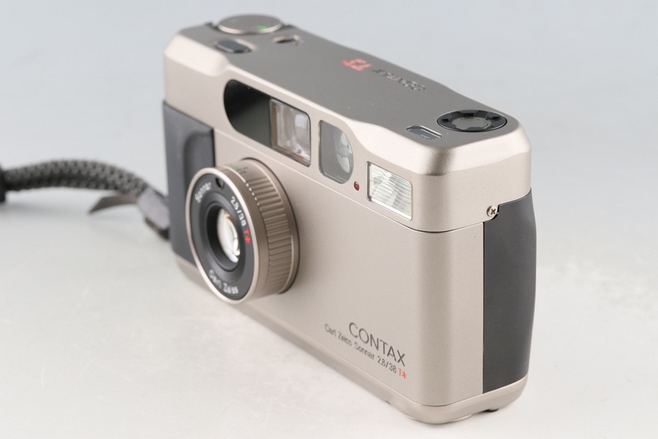 Contax T2 35mm Point & Shoot Film Camera #61579D5