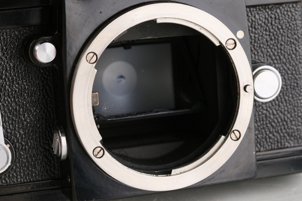 Nikon F Photomic 35mm SLR Film Camera #61712D4