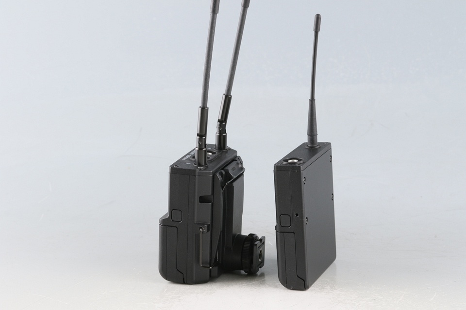 Sony UTX - B40 Bodypack Transmitter + URX - P40 Receiver Set #61766D6