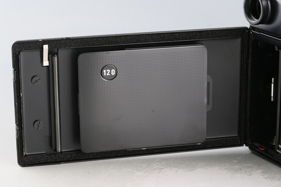 Plaubel Makina 670 Medium Format Film Camera #61806E3