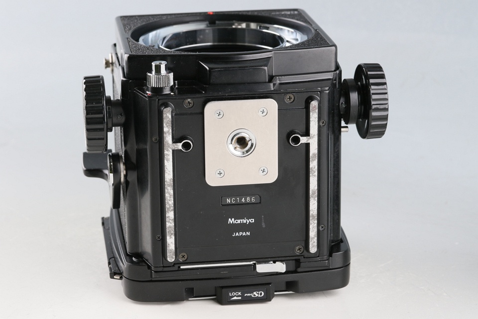 Mamiya RB67 Pro SD + Mamiya-Sekor C 90mm F/3.8 Lens #61812E2