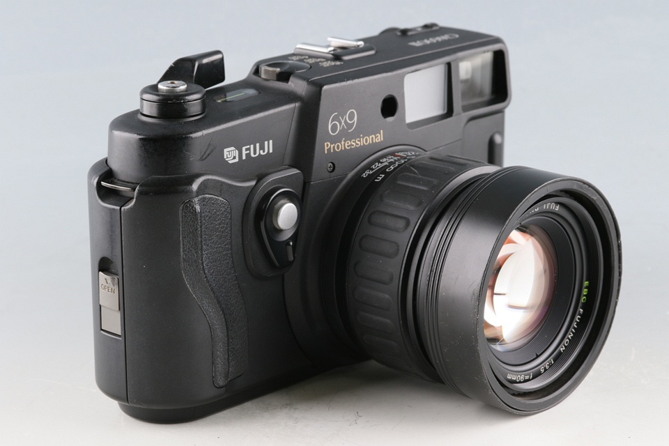 Fuji Fujifilm GW690III Medium Format Film Camera #61824E3