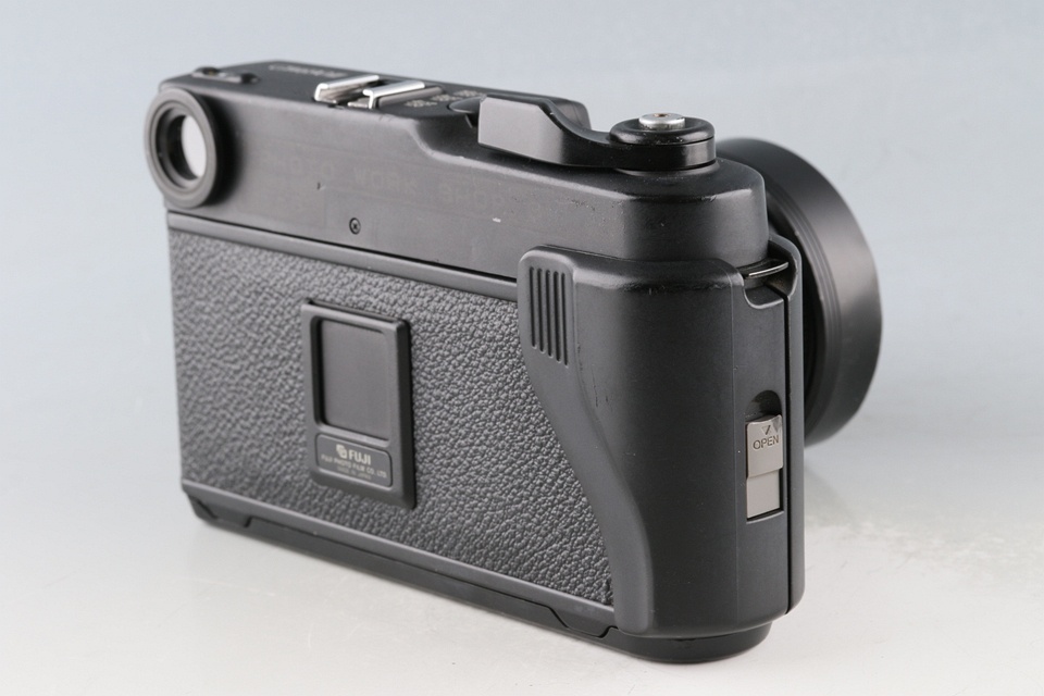 Fuji Fujifilm GW690III Medium Format Film Camera #61824E3