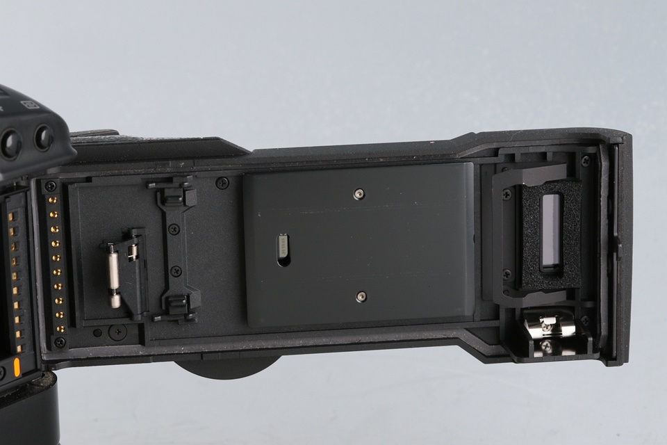 Canon EOS-1V HS 35mm SLR Film Camera #62092E4