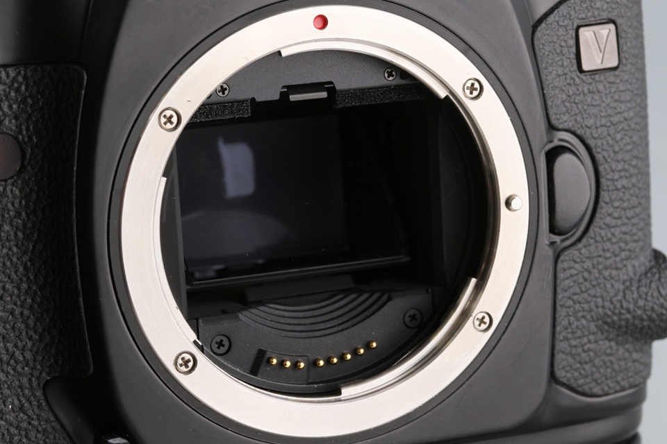 Canon EOS-1V HS 35mm SLR Film Camera With Box #62093L3