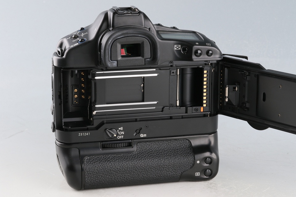 Canon EOS-1V HS 35mm SLR Film Camera With Box #62093L3