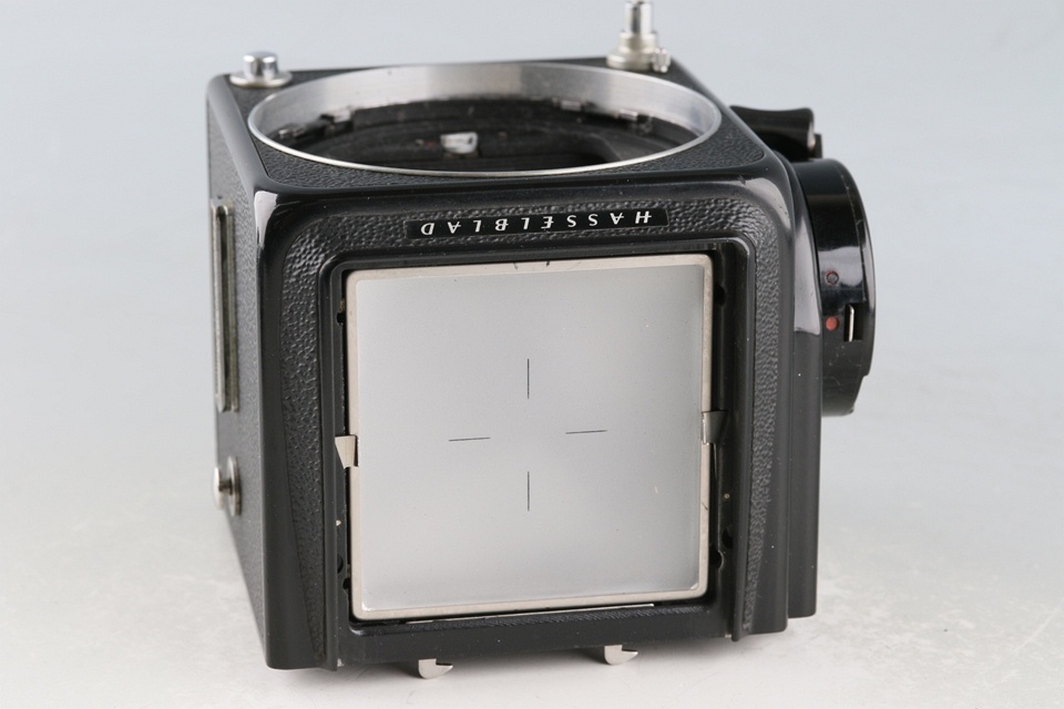 Hasselblad 500C/M + Carl Zeiss Planar T* 80mm F/2.8 C Lens + A12 #62108E1