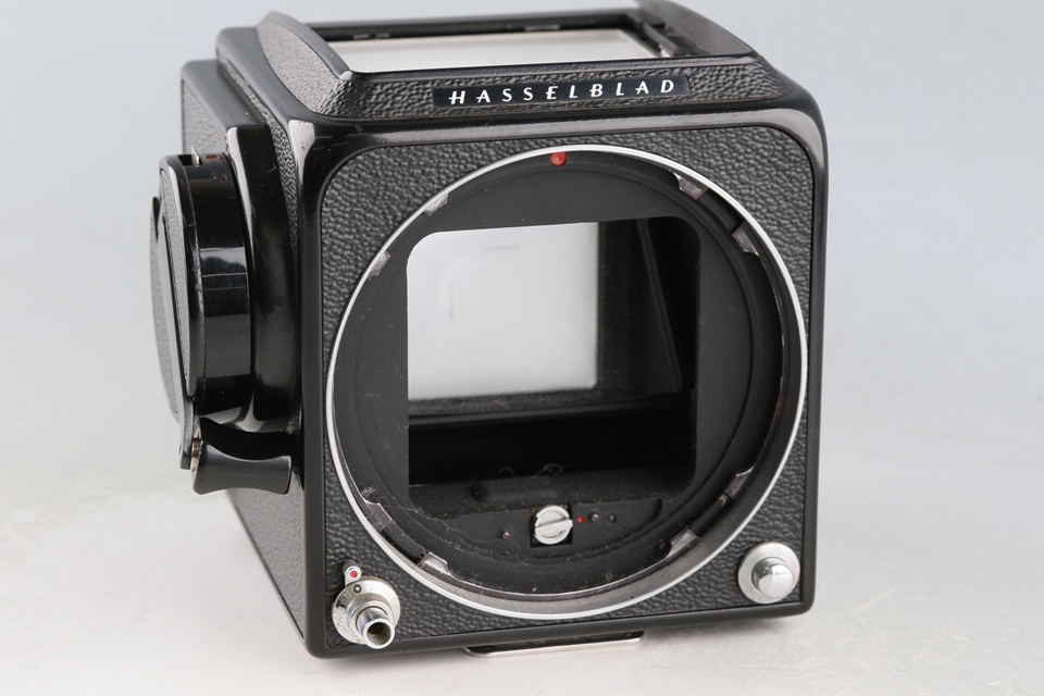 Hasselblad 500C/M + Carl Zeiss Planar T* 80mm F/2.8 C Lens + A12 #62108E1