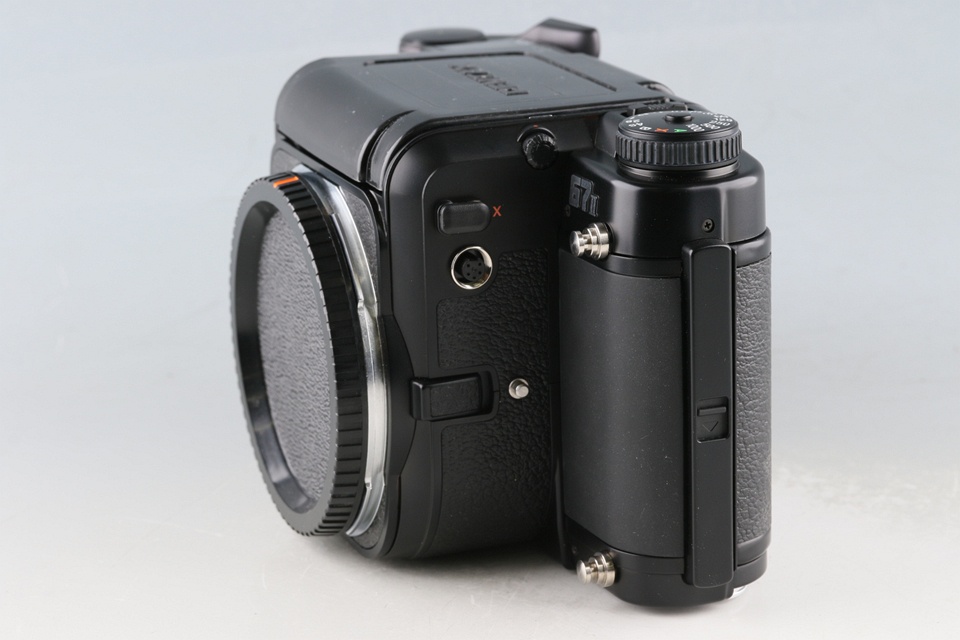 Pentax 67II + AE Prism Finder With Box #62125L9