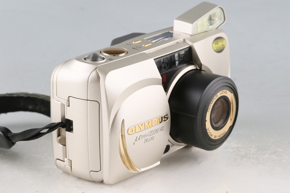 Olympus μ ZOOM 140 Deluxe 35mm Point & Shoot Film Camera #62289G22