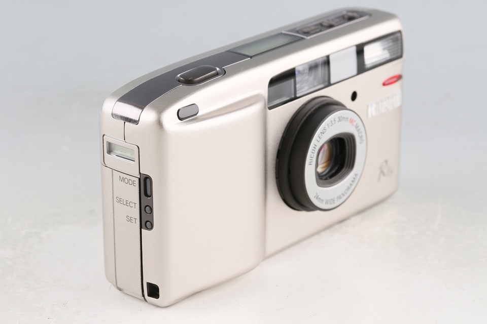 Ricoh R1s 35mm Point & Shoot Film Camera #62290G22