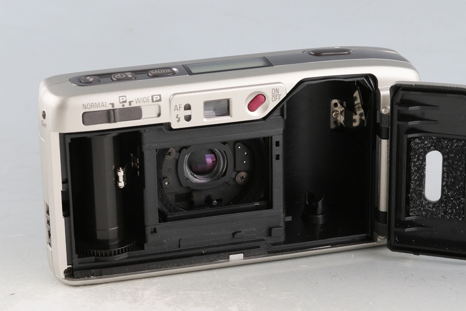 Ricoh R1s 35mm Point & Shoot Film Camera #62290G22