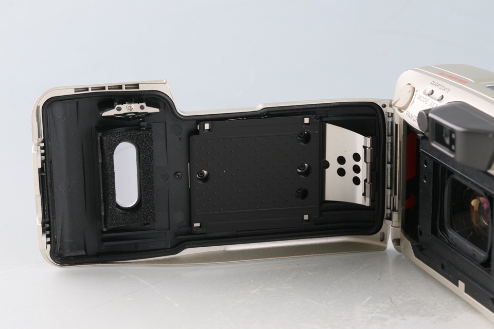 Olympus μ Zoom 140 35mm Point & Shoot Film Camera #62449G22