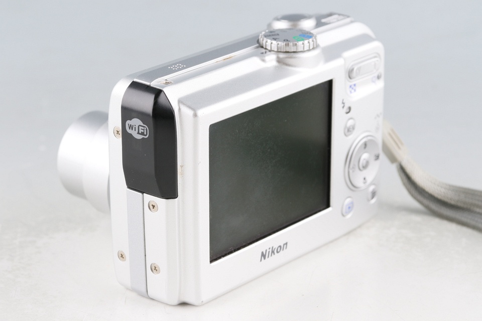 Nikon Coolpix P2 Digital Camera #62471I