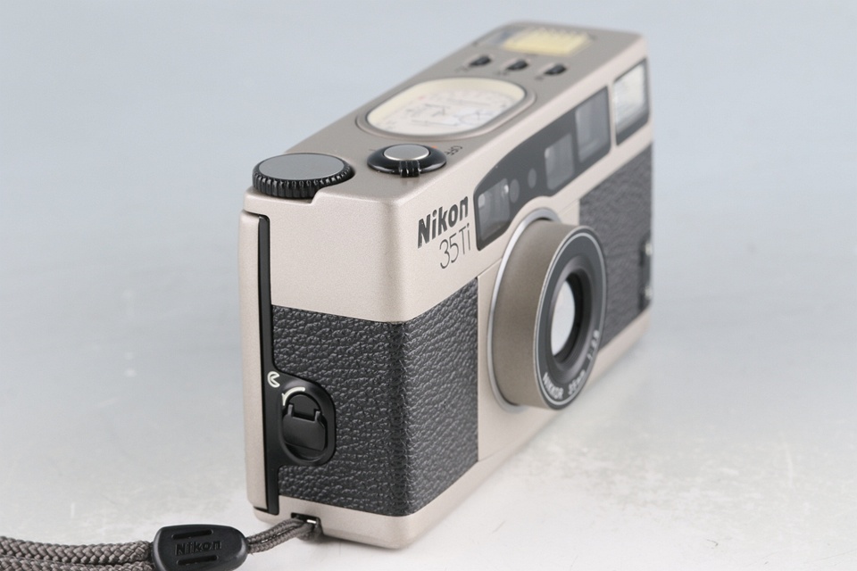 Nikon 35Ti 35mm Point & Shoot Film Camera #62603D5