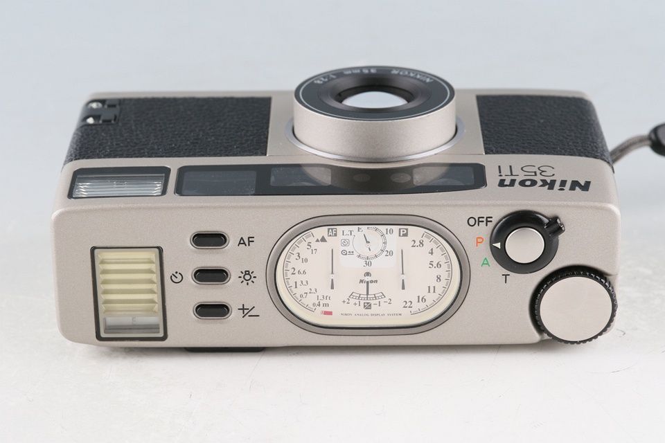 Nikon 35Ti 35mm Point & Shoot Film Camera #62603D5