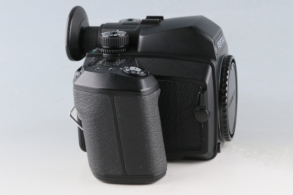 Pentax 645 NII Medium Format Film Camera #62625E1