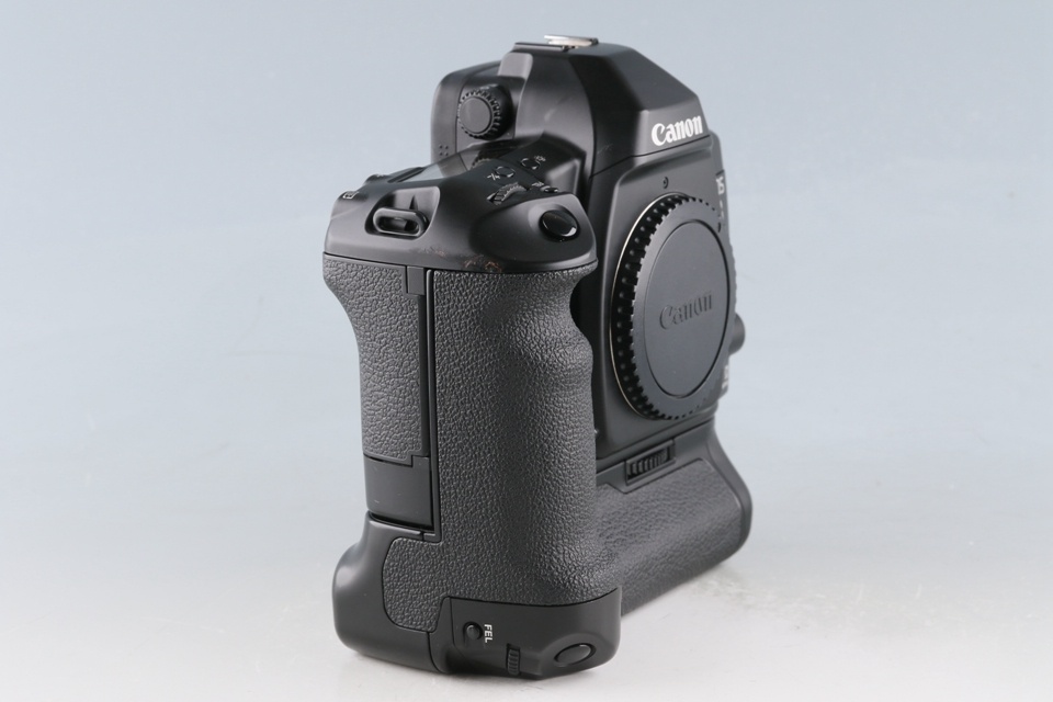 Canon EOS 3 35mm SLR Film Camera + PB-E2 #62657E3