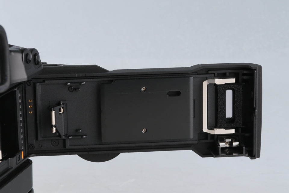 Canon EOS 3 35mm SLR Film Camera + PB-E2 #62657E3