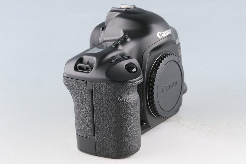 Canon EOS-1V 35mm SLR Film Camera #62658E2