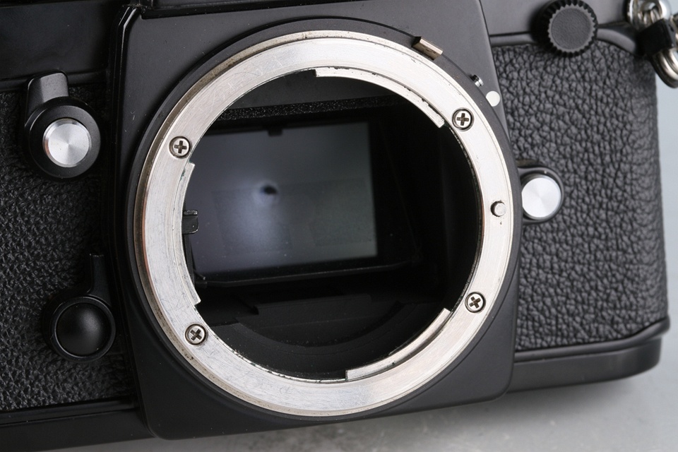 Nikon F3 HP 35mm SLR FIlm Camera #62682D4